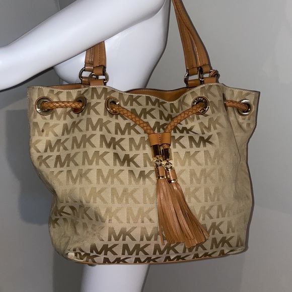 Michael Kors bag purse - Picture 4 of 17